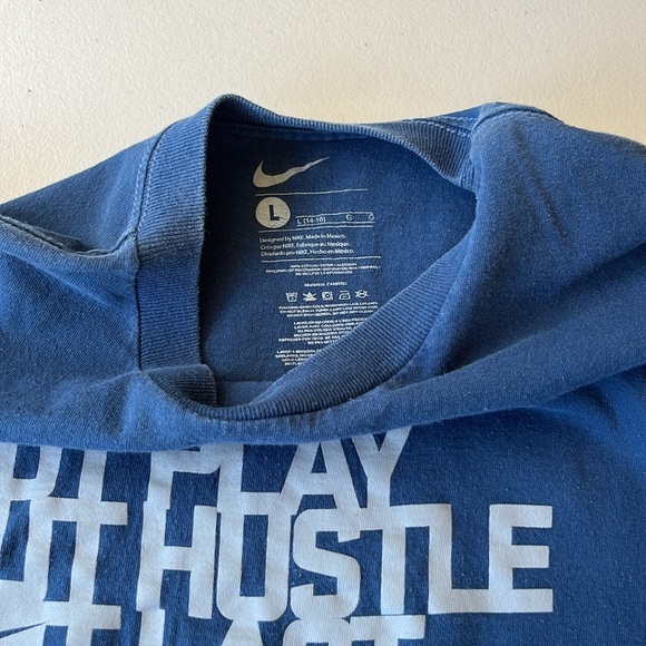 Nike boys T-shirt size L - Picture 2 of 3